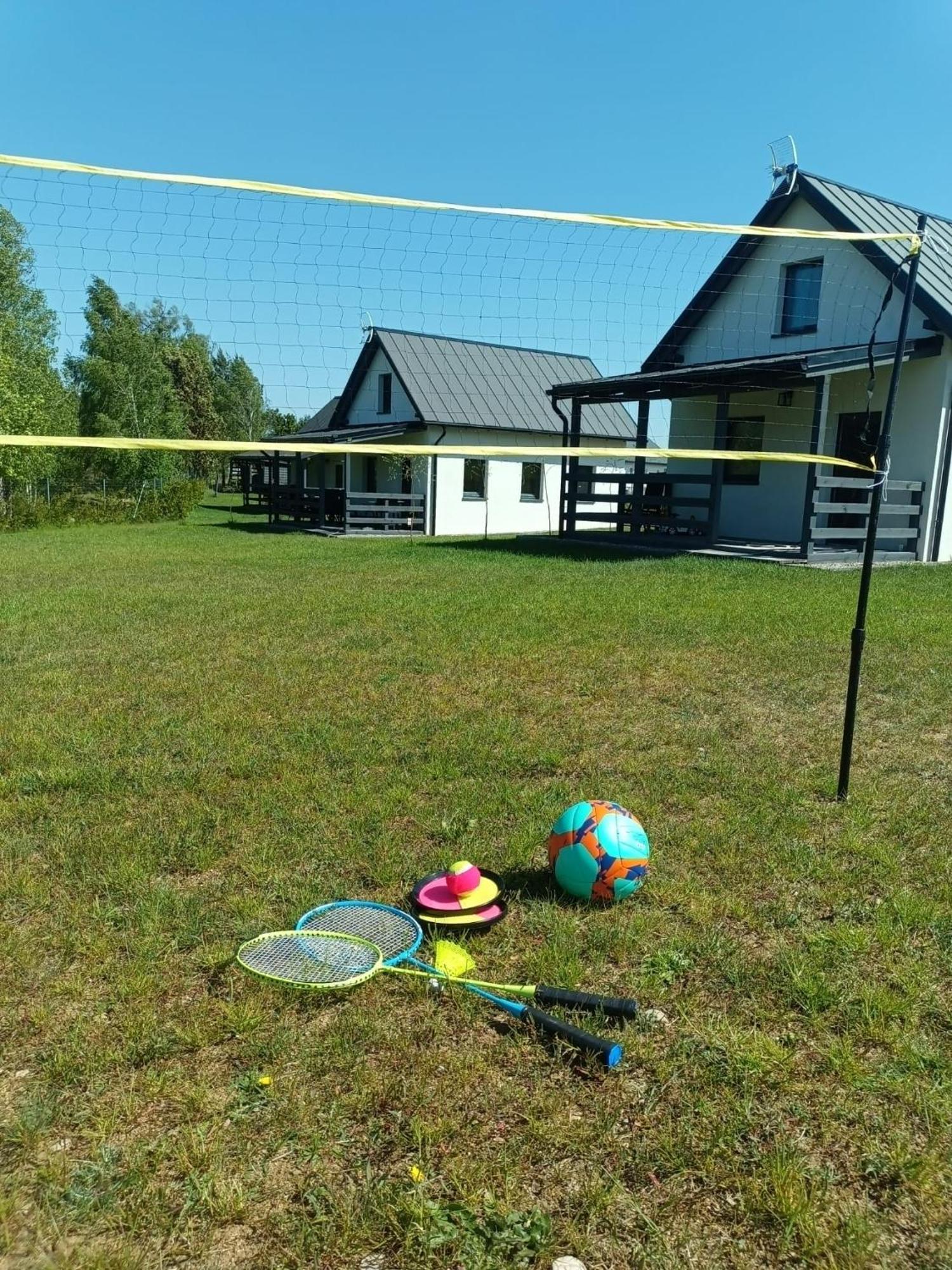 Villa Domek Letniskowy Na Kaszubach, Borowy Mlyn, Jezioro Gwiazda Exterior foto